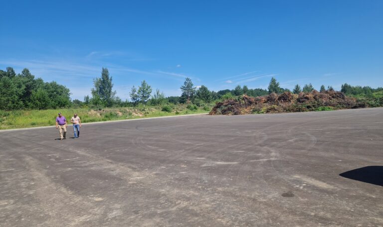 Užbaigtas žaliųjų atliekų kompostavimo aikštelės plėtros projektas Dargiuose